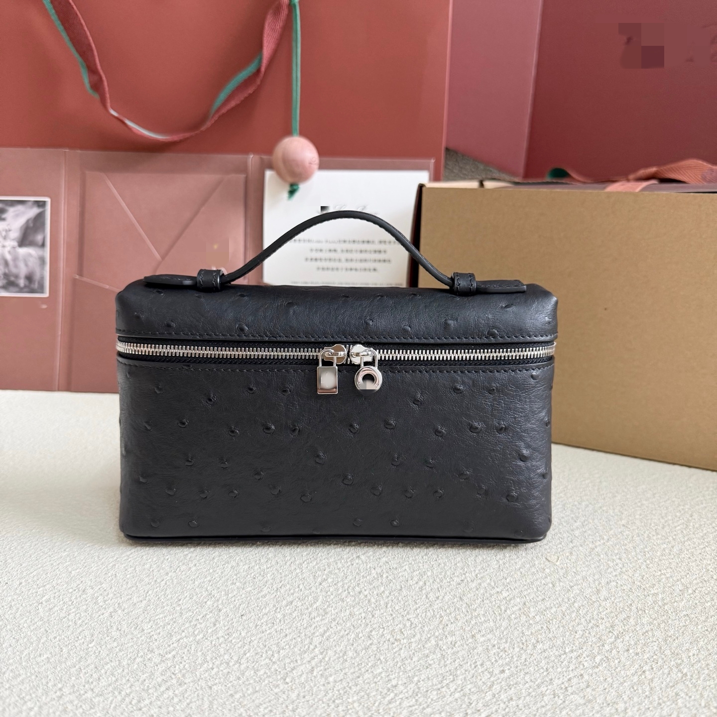 LP19 黑色鴕鳥紋 飯盒包