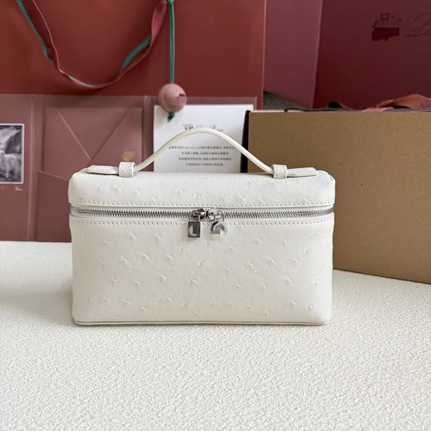 LP19 嫩白色鴕鳥紋 飯盒包