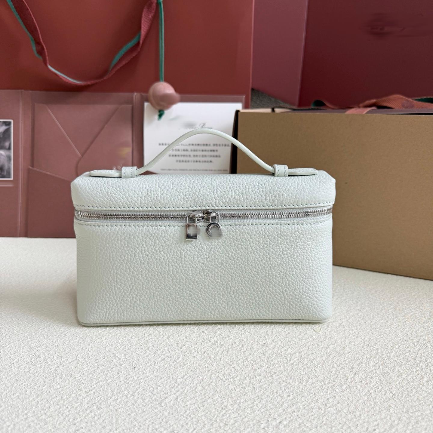 LP19 淺淺藍 錘紋牛皮 飯盒包