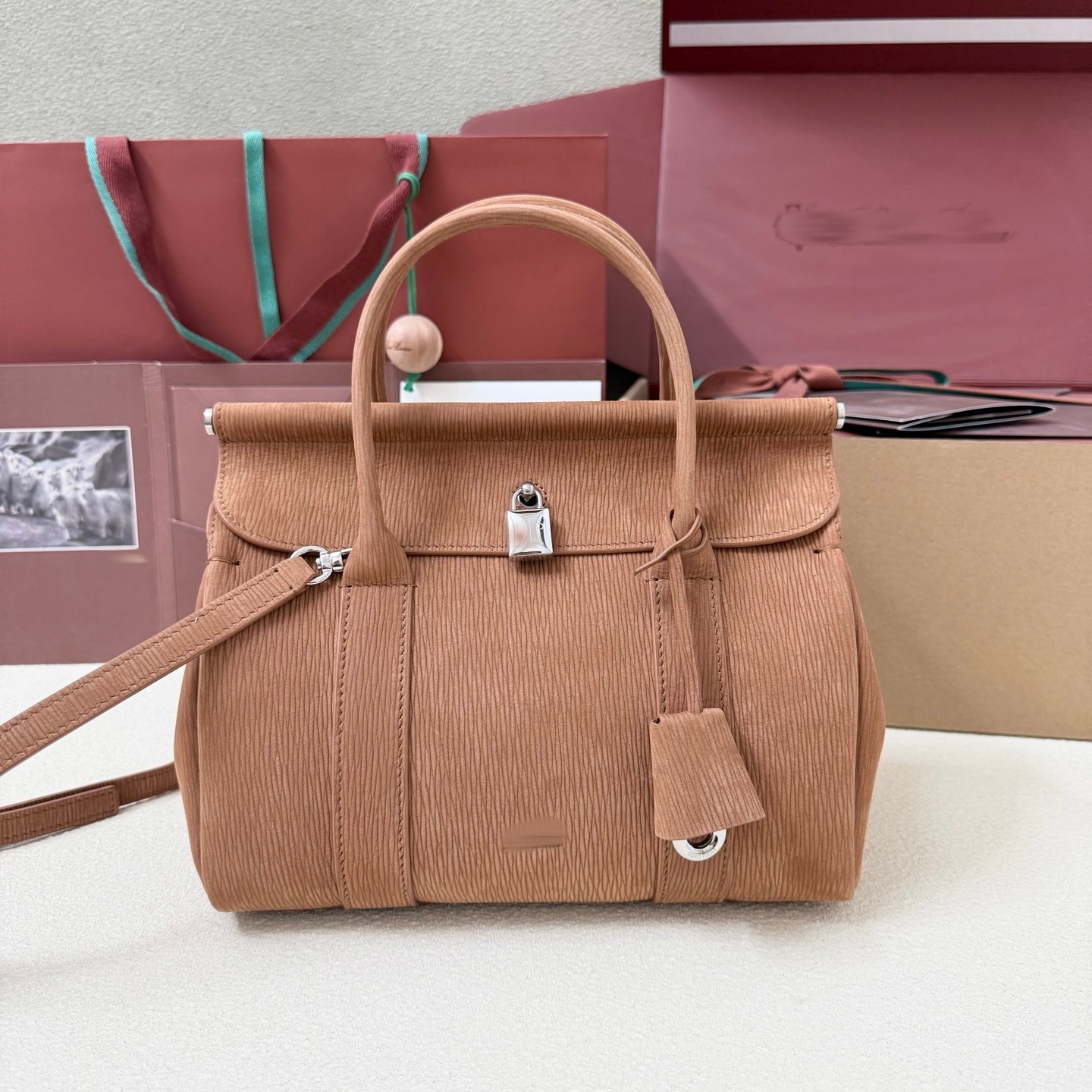 LP 棕色水波紋反絨 LOOM