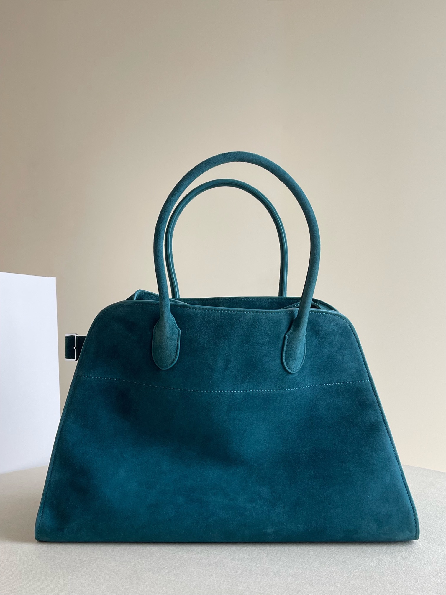 Row Margaux 孔雀藍