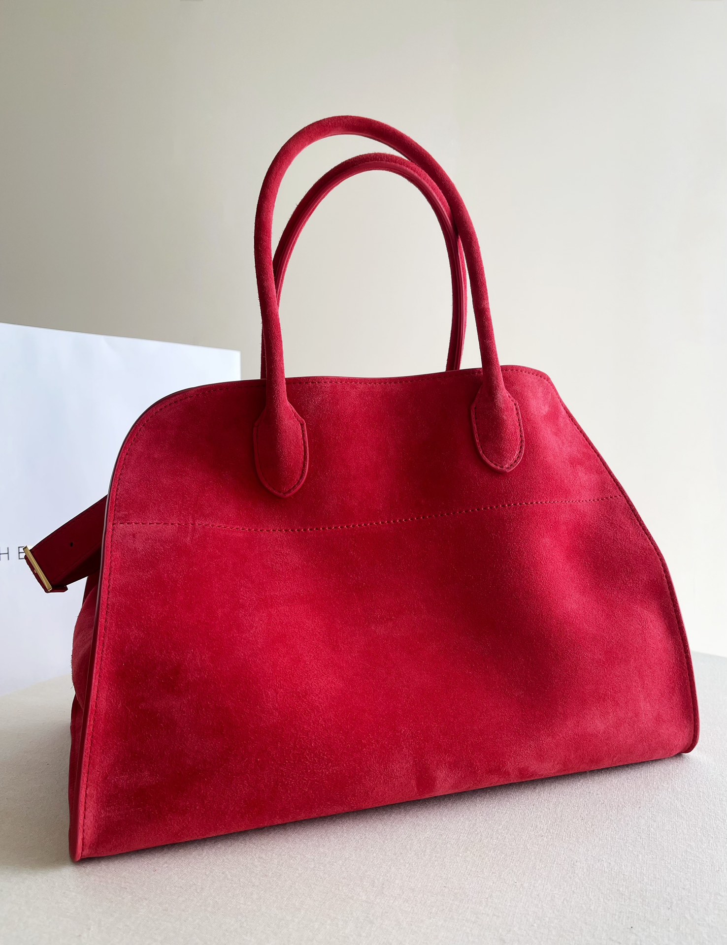 Row Margaux 麂皮紅