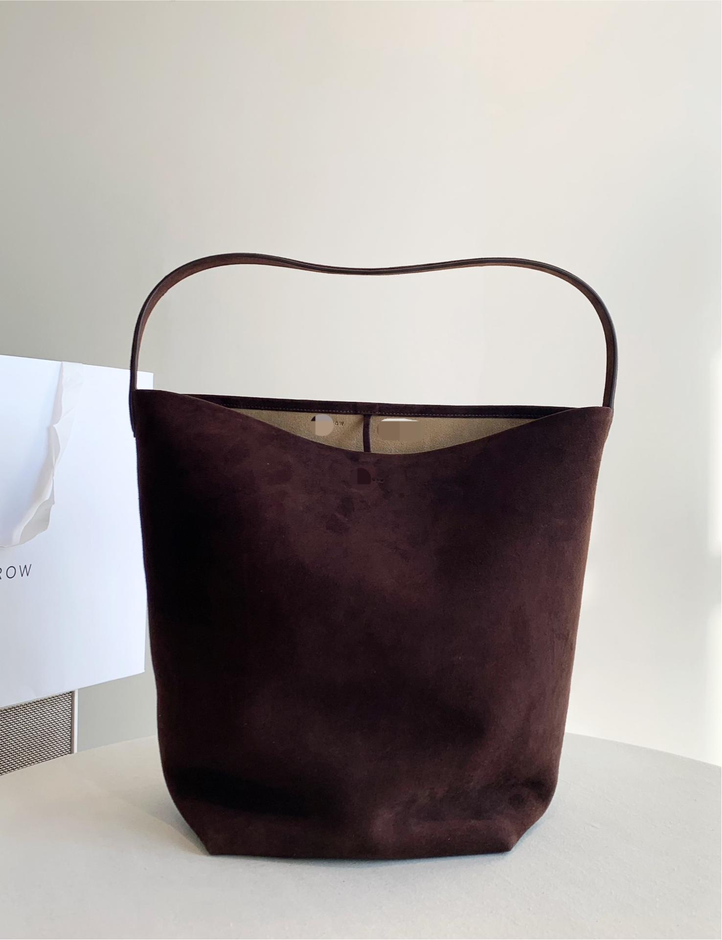 Row Park Tote 大號 麂皮 棕色 水桶包