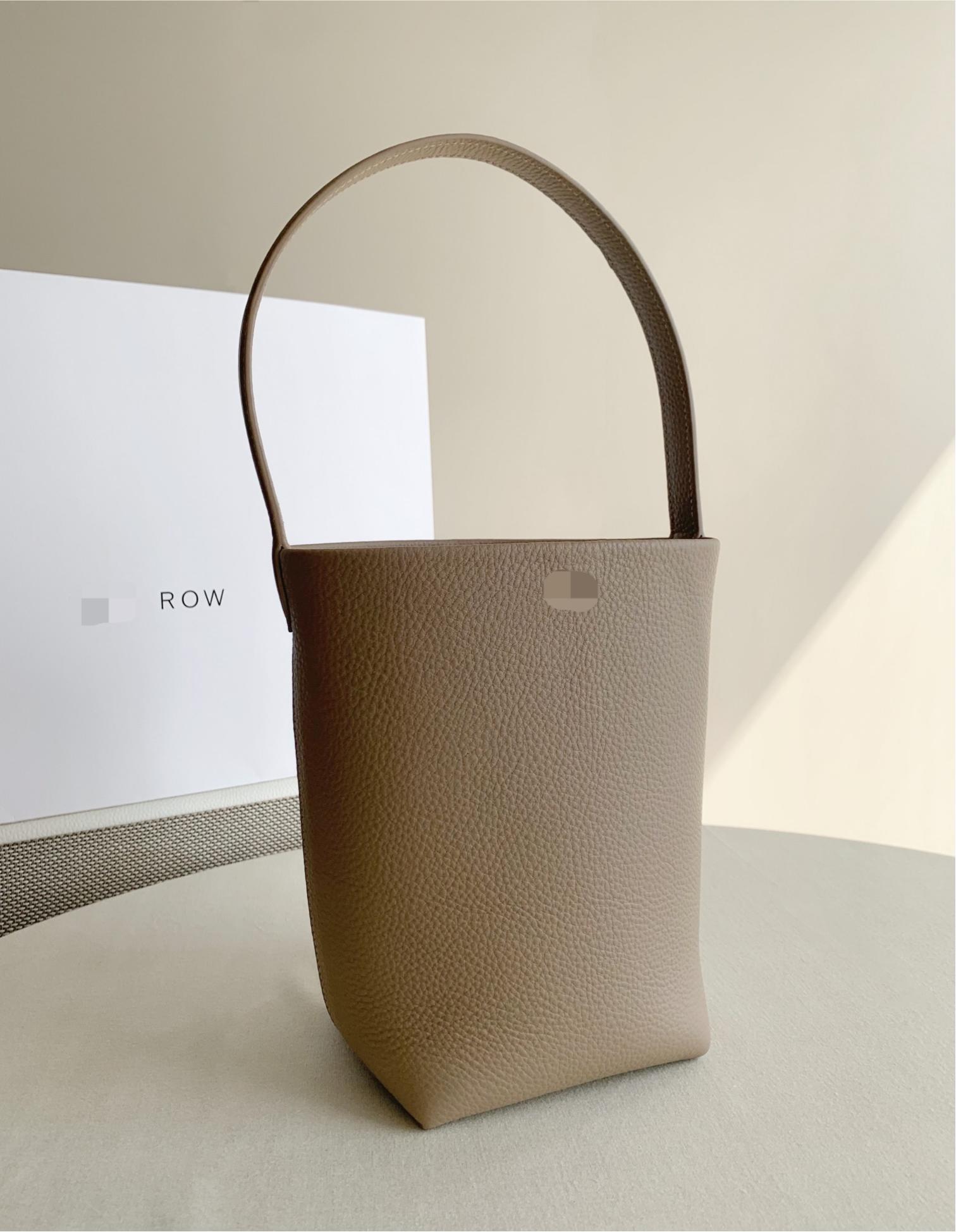Row Park Tote 小號 奶茶色 水桶包
