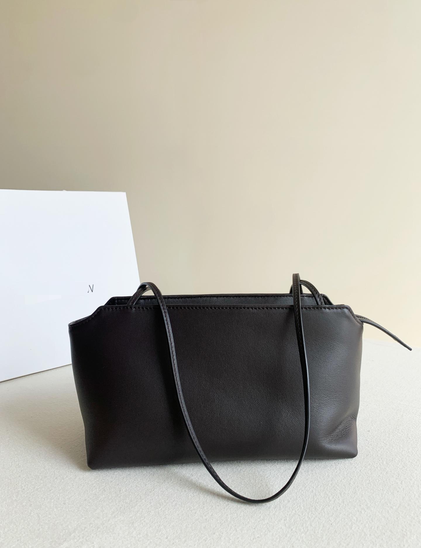 Row Terrasse Togo 棕色