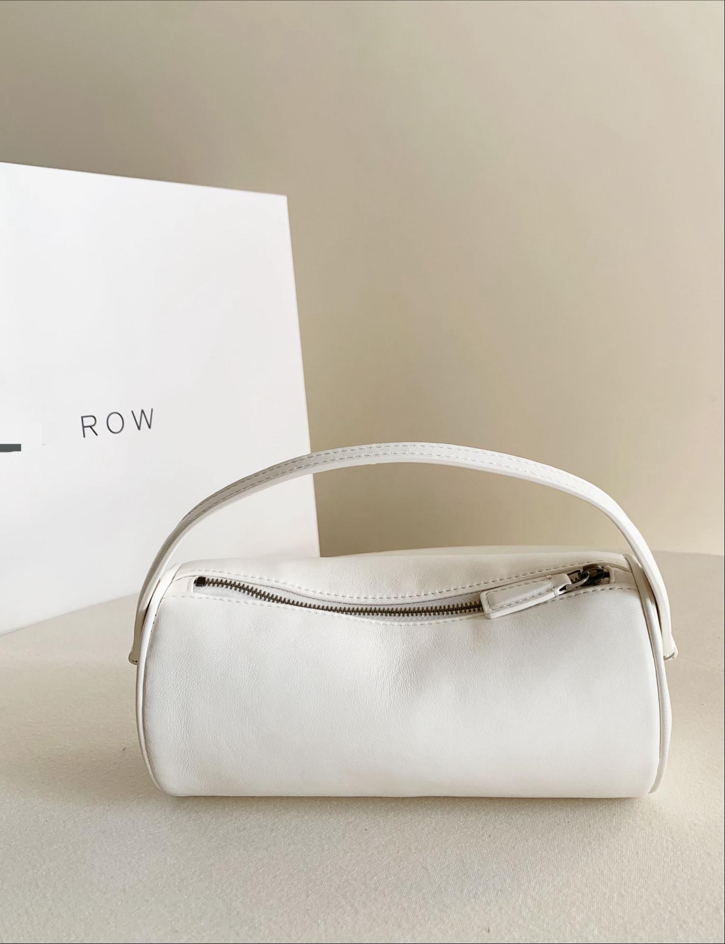 Row Round 90's 小羊皮 白色