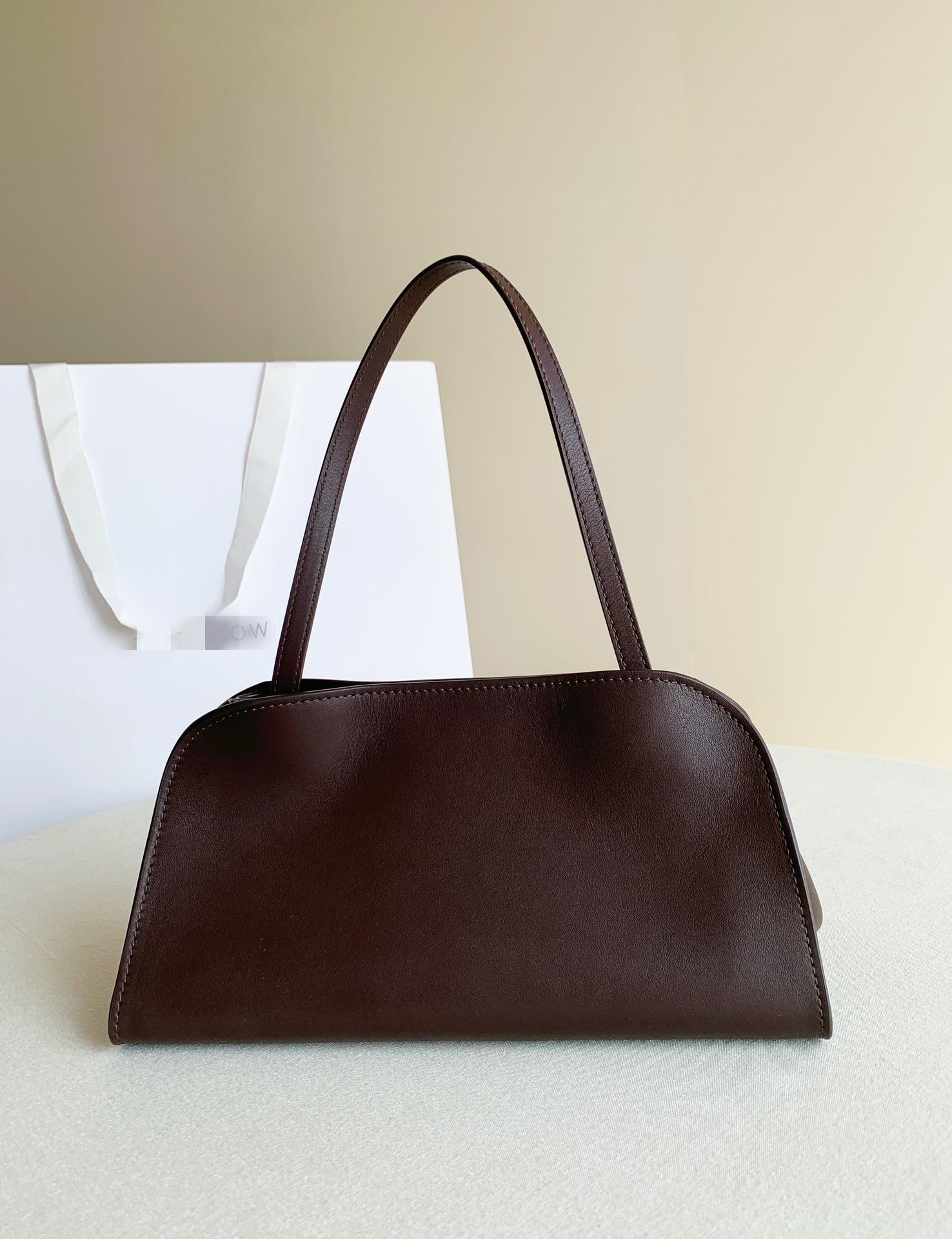 Row 深巧 Peggy Clutch