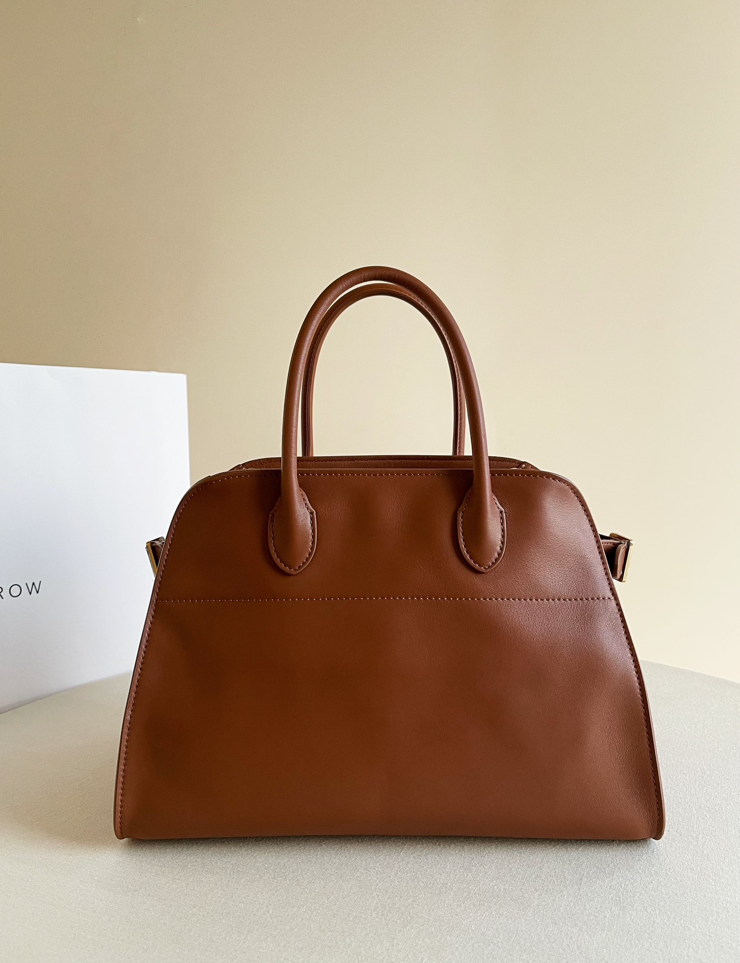 Row Margaux12 中號 馬鞍皮 金棕色