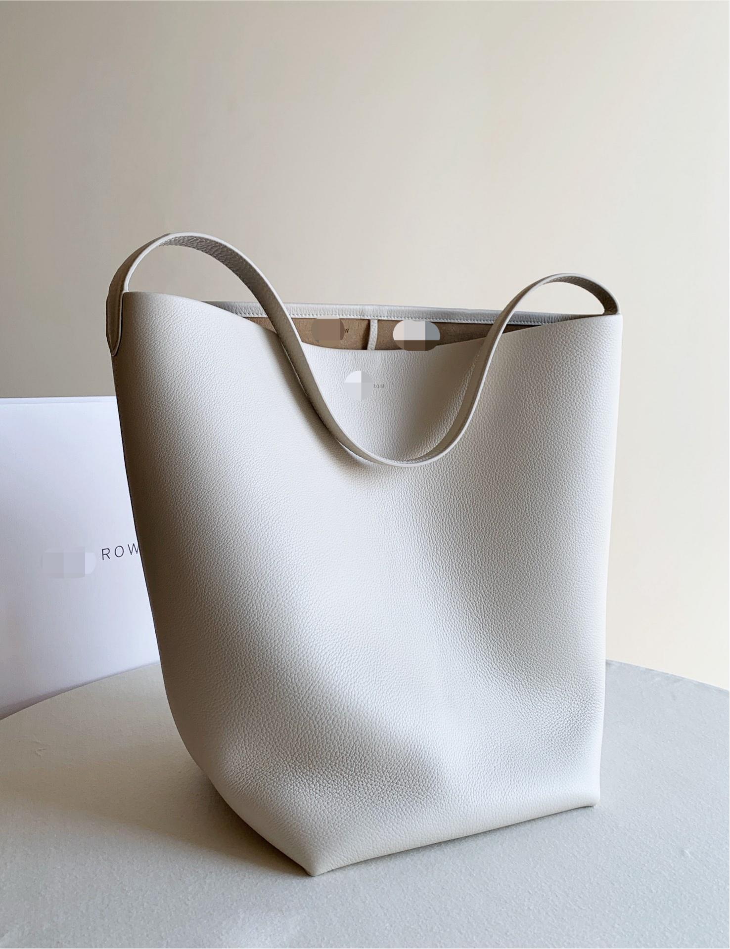 Row Park Tote 大號 白色 水桶包