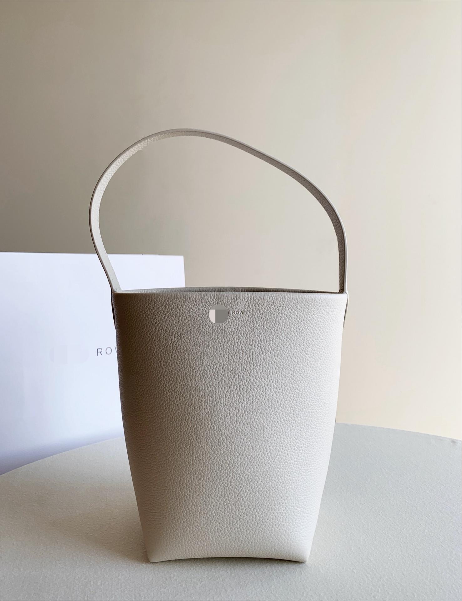 Row Park Tote 小號 白色 水桶包